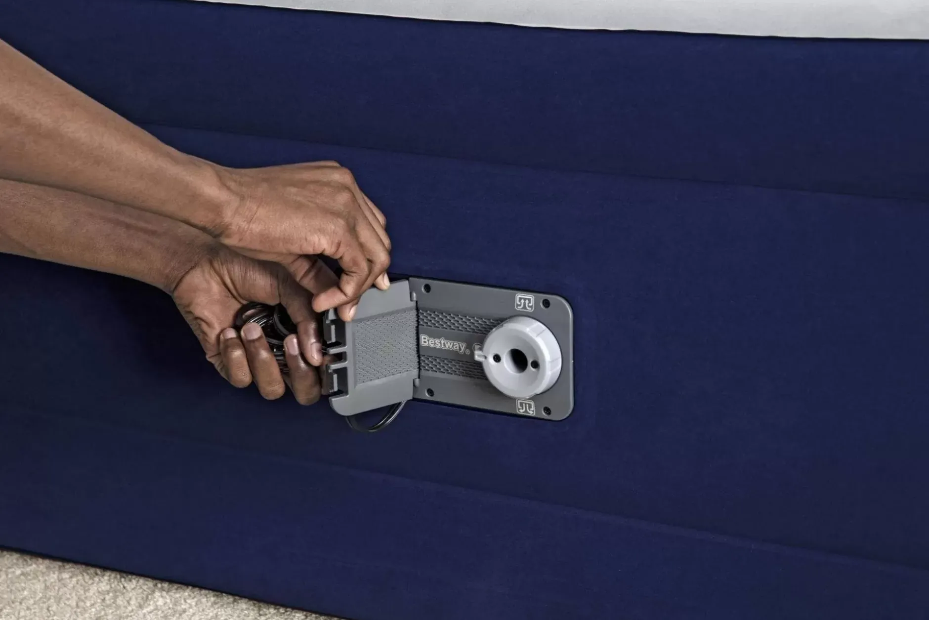 Best Sale Tritech Air Mattress Queen 22 In. With Built-In Ac Pump And Antimicrobial Coating Indoor Air Mattresses