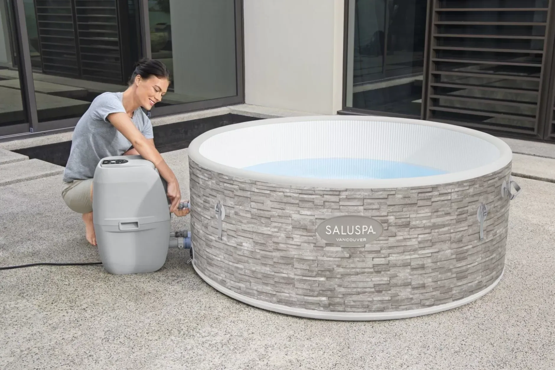 Clearance Saluspa Vancouver Airjet Plus Inflatable Hot Tub With App Control 3-5 Person Airjet