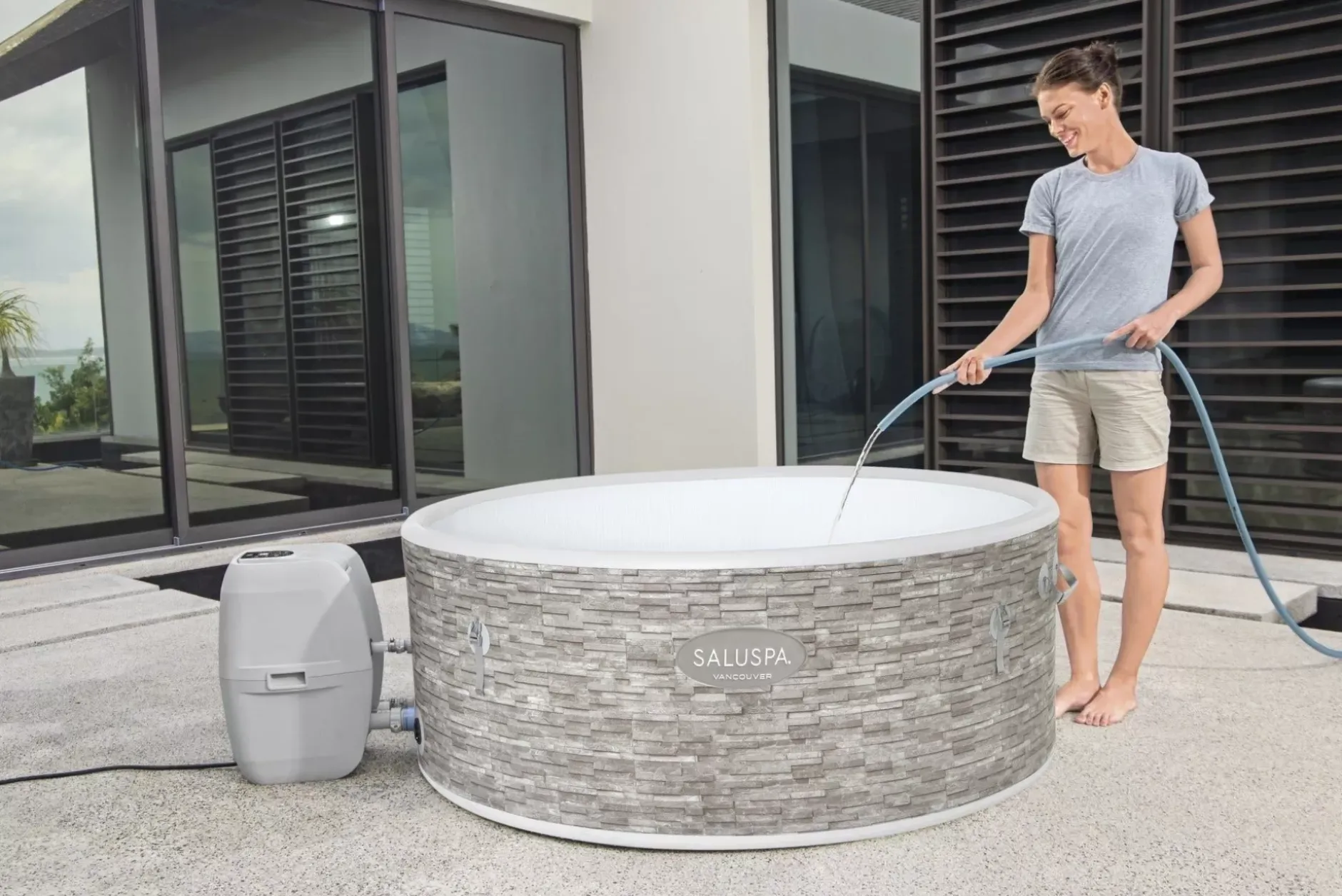 Clearance Saluspa Vancouver Airjet Plus Inflatable Hot Tub With App Control 3-5 Person Airjet