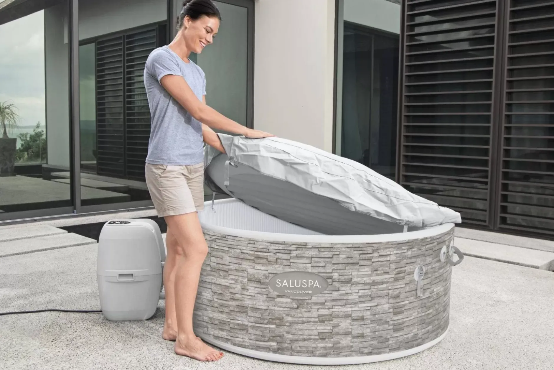 Clearance Saluspa Vancouver Airjet Plus Inflatable Hot Tub With App Control 3-5 Person Airjet